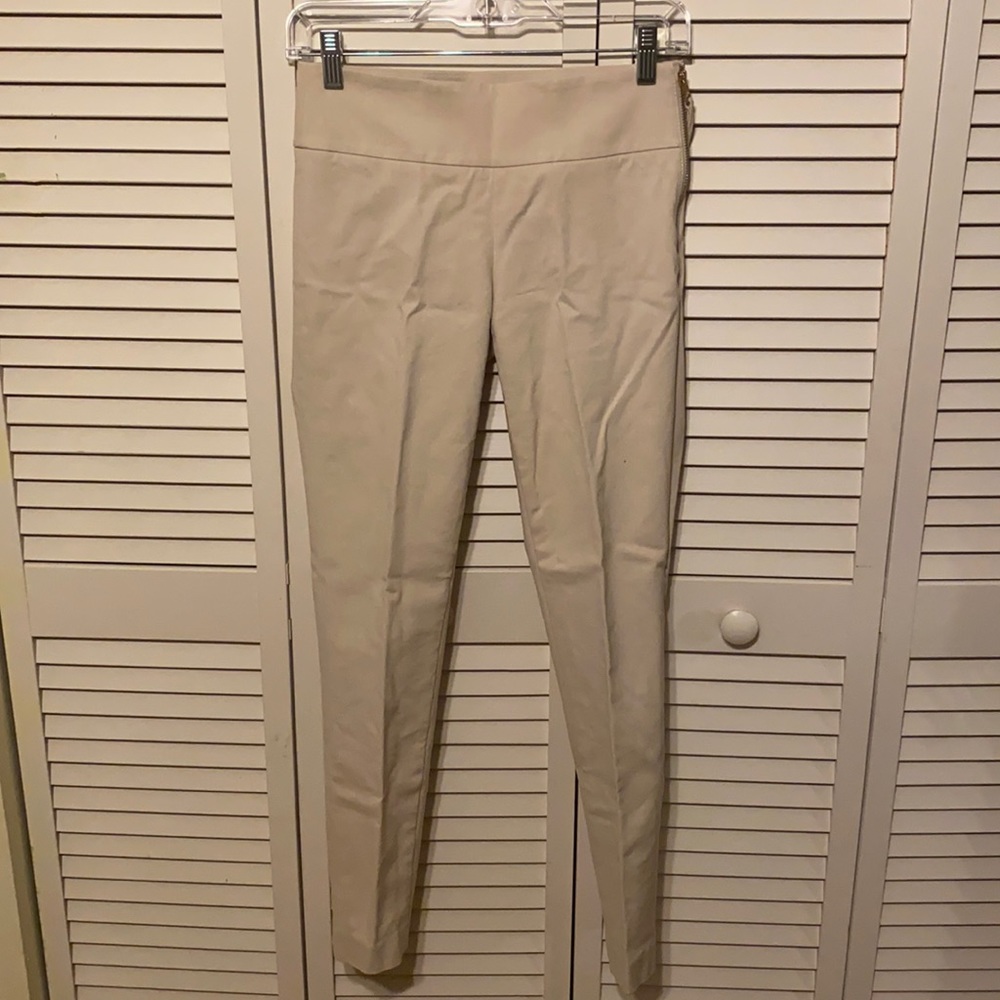 Guess by Marciano Nude Sand Dress Pants Skinny size 0